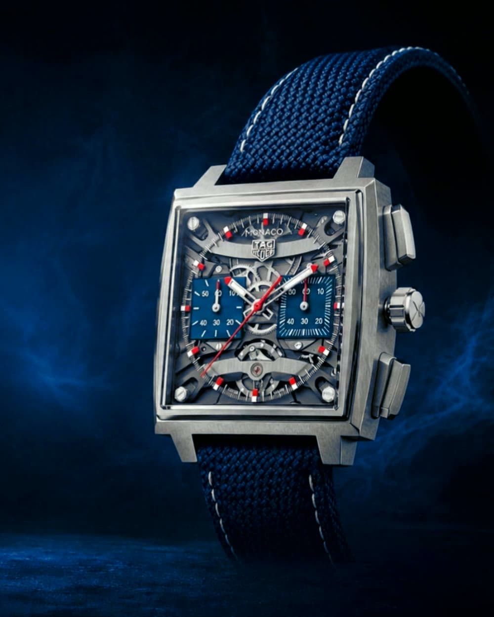 Meridian Diver in cold blue light
